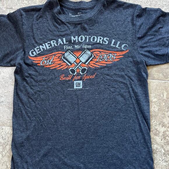 SAVVY, T-shirt charcoal short sleeve V-neck GENERAL MOTORS, LLC, women's size S - Picture 2 of 4